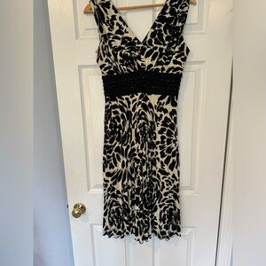Jessica Howard Floral Sleeveless Dress with Beaded Bodice, Size 6
